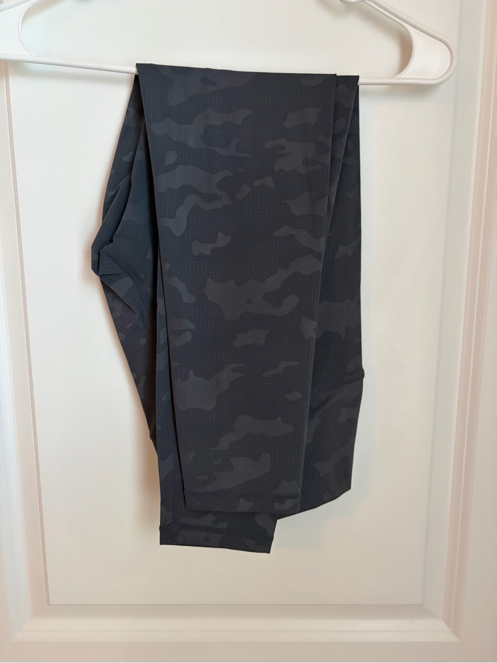 ZYIA Black & Gray Camo Leggings
